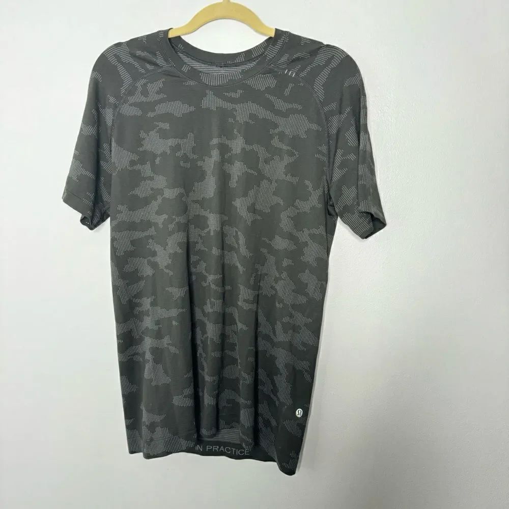 Lululemon camo tee